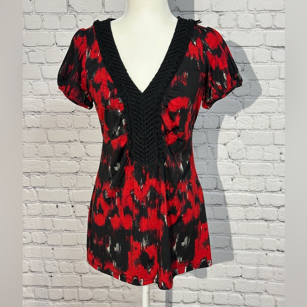 Wrapper Red and Black Patterned Blouse Size M